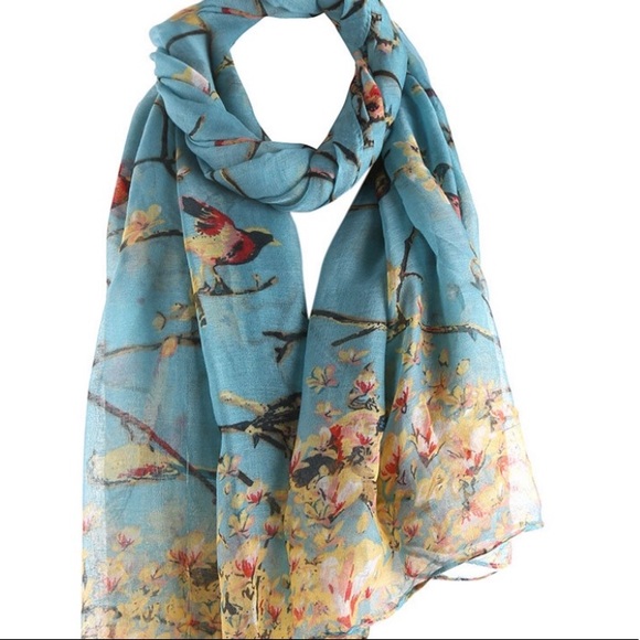 Beautiful Scarf - Picture 3 of 7